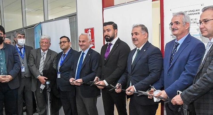 İTÜ Hava ve Uzay Araçları Tasarım Laboratuvarı Hizmete Açıldı