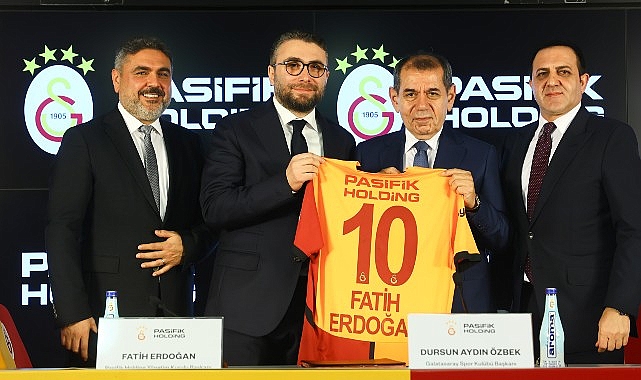 Pasifik Holding Galatasaray Futbol A Takımı'na forma sırt sponsoru oldu